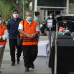Vonis 7 Tahun Eks Bupati Kutai Timur Ismunandar dan Istri Dinilai Terlalu Ringan, Pencabutan Hak Politik Dianggap Singkat