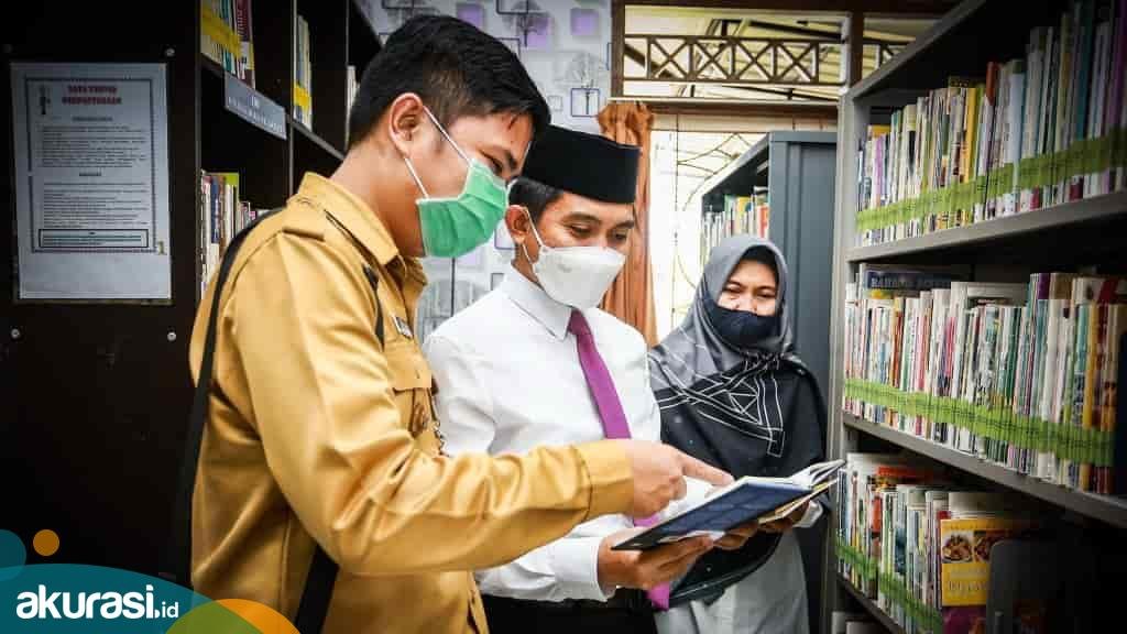 Ketua DPRD Bontang Andi Faiz Acungkan Jempol Atas Prestasi Persputakaan Mercusuar