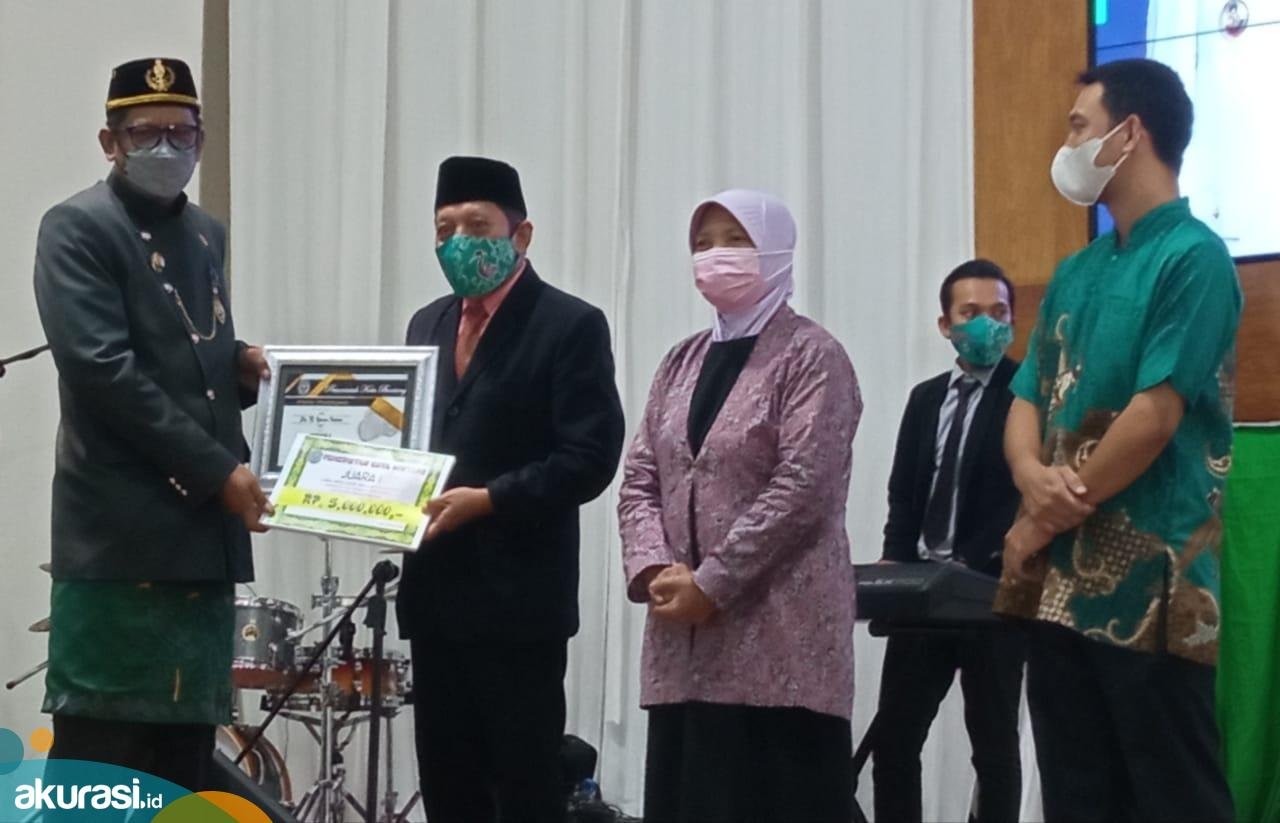 H M Ridwan Habibon, Pemenang Lomba Menelusuri Bontang dalam Foto