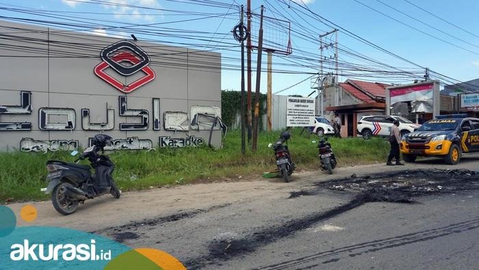 Gegara Bentrok, Double O Sorong Dibakar Massa, Begini Faktanya
