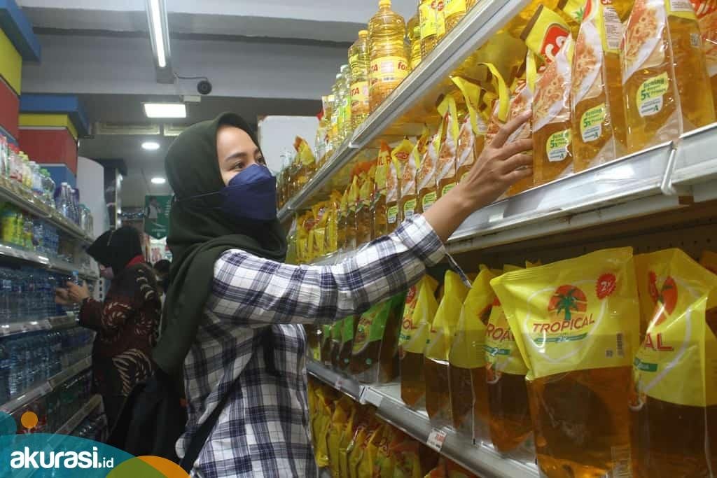 Sah! Dibikin Satu Harga, Minyak Goreng Turun Jadi Rp 14.000 per Liter