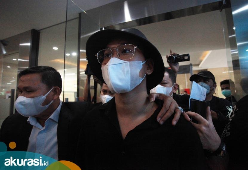 Indra Kenz Jadi Tersangka Kasus Binomo, Terancam 20 Tahun Penjara