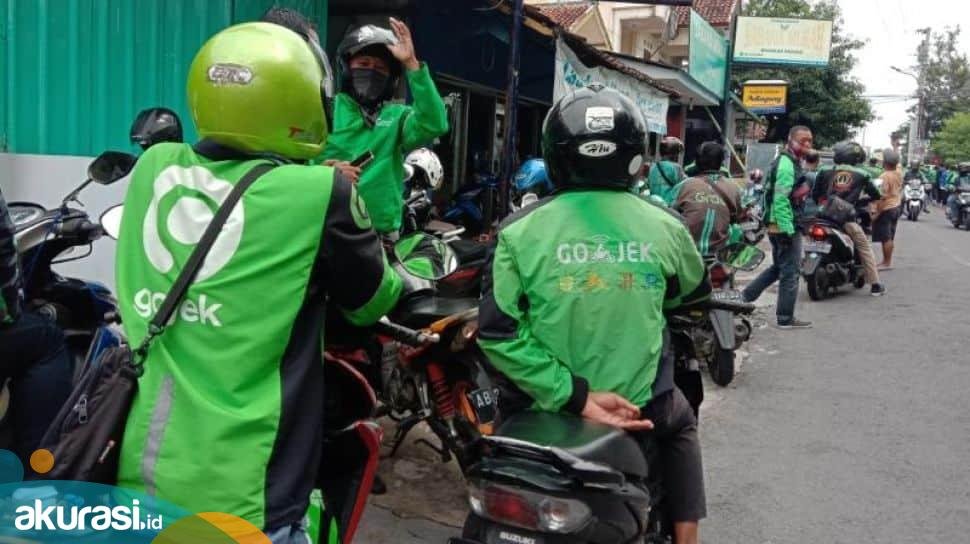Ojol Geruduk Rumah Emak-emak Setelah Berkomentar Kasar di Chat