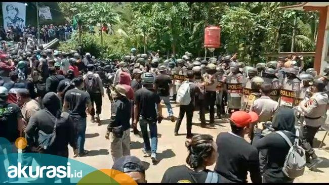 Tangkapi Warga, Polisi Kepung Desa Wadas, Tagar #WadasMelawan Trending Topic