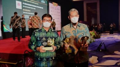 Badak LNG Kembali Raih Penghargaan Tertinggi pada Ajang TOP CSR Awards 2022