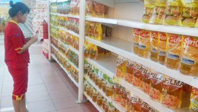 Pemerintah Cabut HET Minyak Goreng, Harga Siap Melesat Jadi Rp25 Ribu per Liter