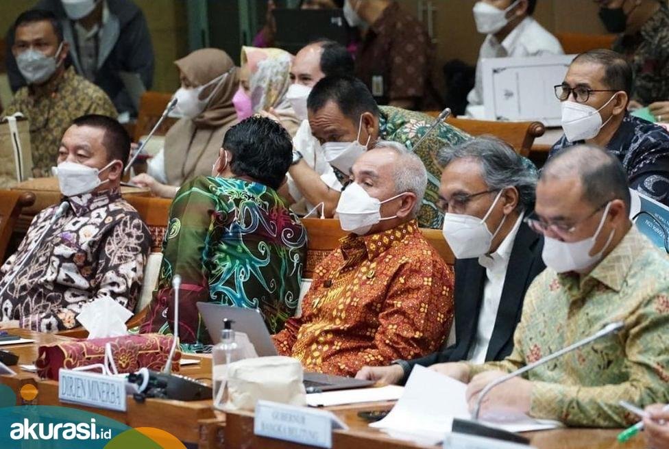 Ketika Isran Keluhkan Jalan Daerah Rusak Bagai Ombak Laut Pasifik Akibat Tambang Ilegal Merajalela