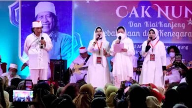 Ceramah di Markas PDIP, Cak Nun: Presiden Sekarang Belum Tepat untuk Indonesia
