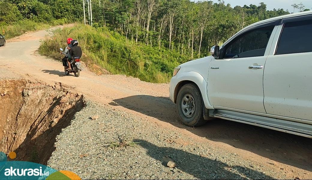 Masyarakat Keluhkan Jalur Rantau Pulung-Sangatta, Pemkab Kutim Janji Segera Perbaiki