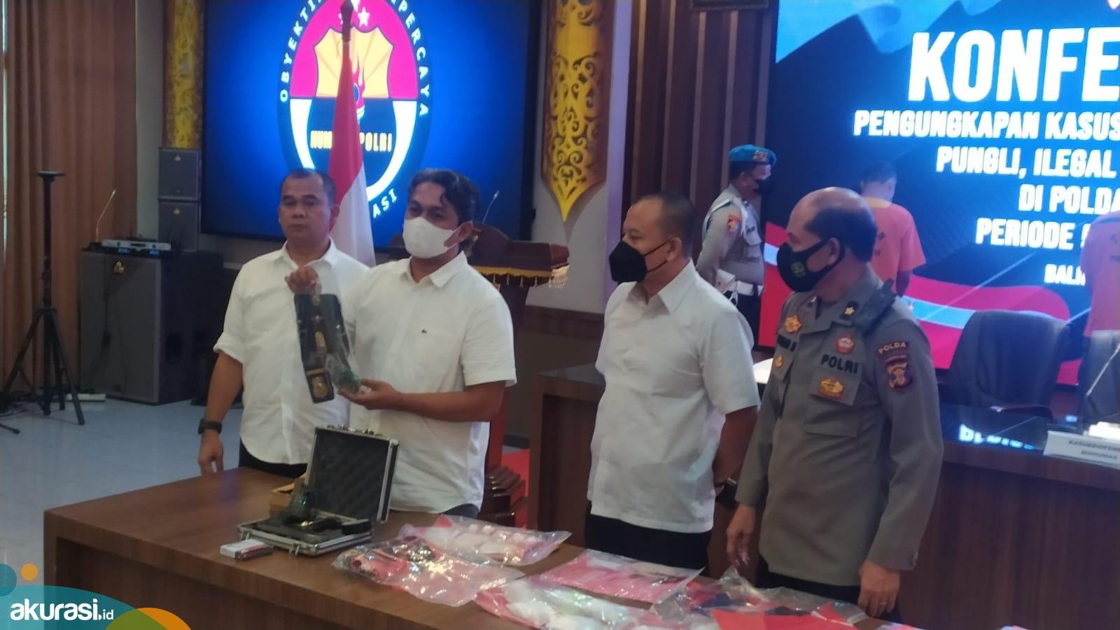 Menyamar Jadi Polisi Gadungan, Seorang Pria Dibekuk dengan Membawa Poketan Sabu Siap Edar