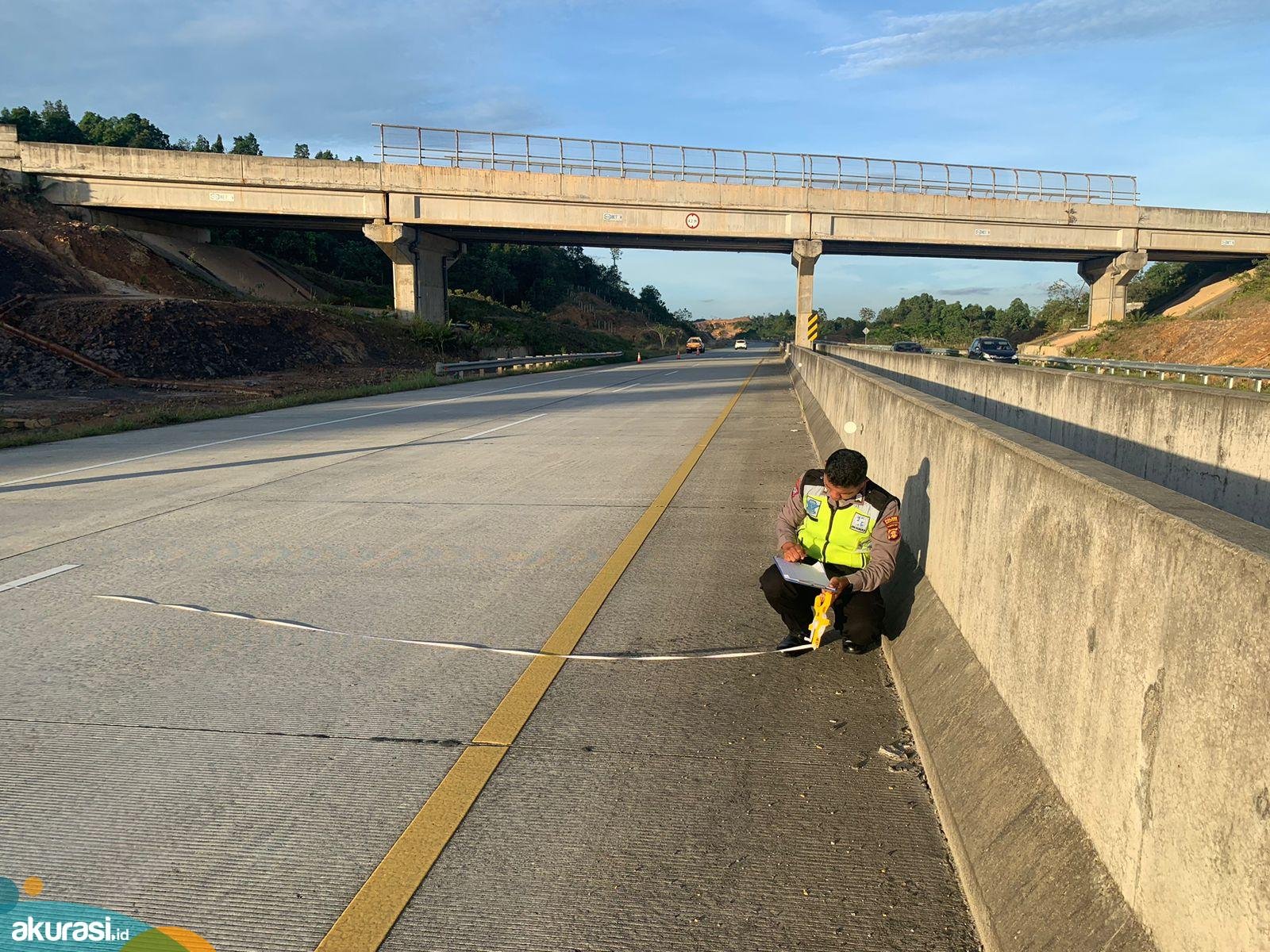 Pulang dari Jawa, Cucu dan Nenek Tewas Terlibat Kecelakaan di Tol Balsam
