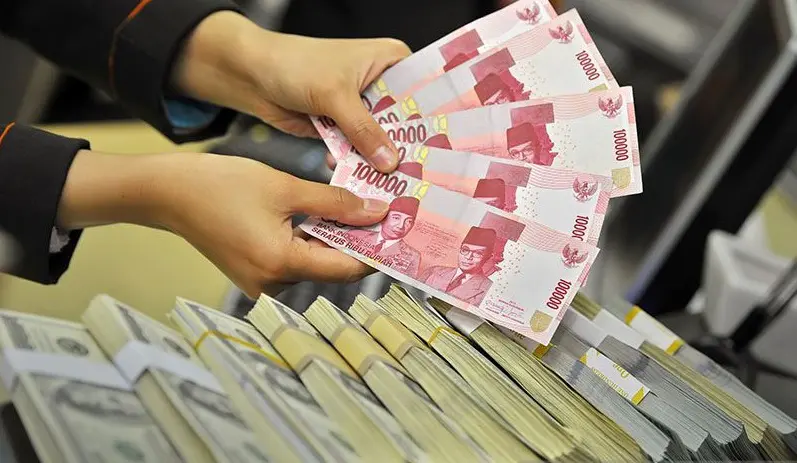 Rupiah Menguat Dibandingkan Mata Uang Asing Lain
