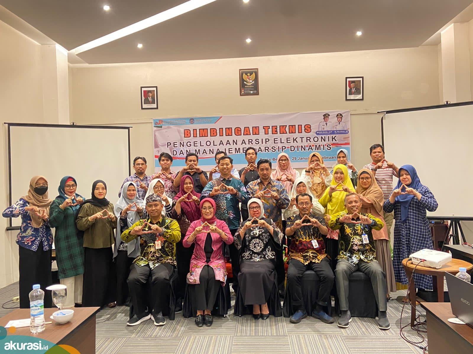 Pemerintah Kota Bontang melakukan langkah strategis meningkatkan kualitas pengelolaan arsip, dengan berikan pembekalan SDM pengelola arsip. (ist)