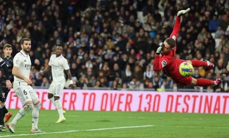 Tembok Kokoh Bernama Alex Remiro Jadi Mimpi Buruk Real Madrid