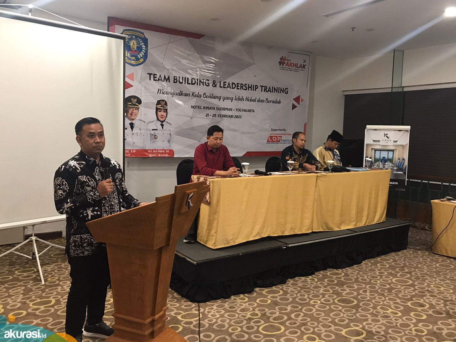 Sambutan Kepala BKPSDM Sudi Priyanto di pelatihan Building and Leadership. (ist)