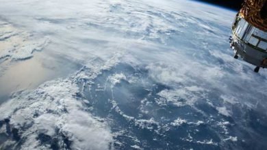 Misteri Sinyal Radio Luar Angkasa: Apakah Bumi Luar Mencoba Menghubungi Kita?