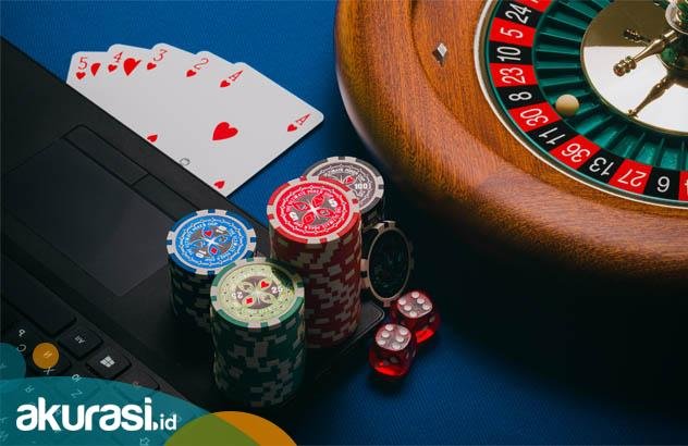 Teliti Dampaknya: Menkominfo Klaim Blokir 800 Akun Judi Online Mingguan