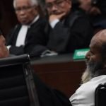 Mantan Gubernur Papua, Lukas Enembe, Divonis 8 Tahun Penjara dalam Kasus Suap dan Gratifikasi