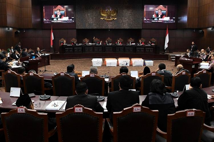 Mahkamah Konstitusi Diuji dan Disidang oleh Majelis Kehormatan Mahkamah Konstitusi (MKMK)