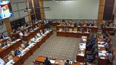 Rapat Komisi III DPR RI: Agenda Kritis, Kontroversi, dan Proses Demokrasi