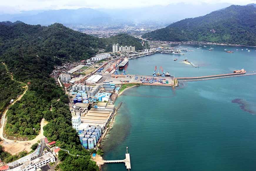 Mengenal Lebih Dekat "Teluk Bayur": Destinasi Wisata Berbalut Lagu Indonesia