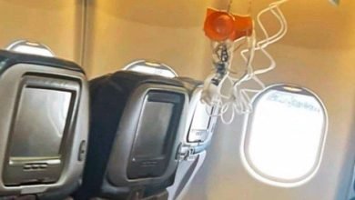 Penerbangan SQ321 Singapore Airlines mengalami turbulensi parah yang mengharuskan pesawat untuk melakukan pendaratan darurat