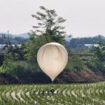 Serangan Balon Sampah Korut Korsel Balas dengan Balon USB K-Pop