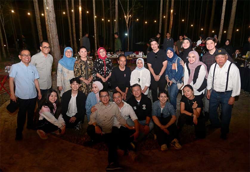 Presiden Joko Widodo dan Influencer Tanah Air Makan Malam Bersama di IKN