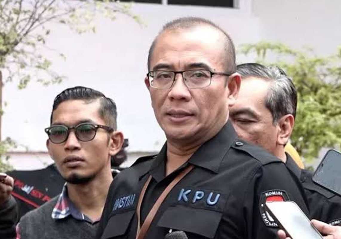 BREAKING NEWS: Ketua KPU Terbukti Lakukan Hubungan Badan dengan Petugas PPLN