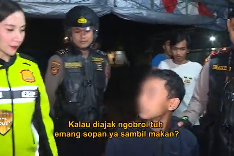 Video Polwan Tegur Warga di Warung Viral, Kompolnas Minta Polri Klarifikasi