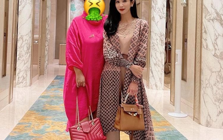 Bunga Zainal Santai Foto Bareng Teman yang Diduga Menipunya, Tenteng Tas Hermes Senilai Rp457 Juta
