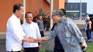 Fahri Hamzah Dampingi Jokowi Resmikan Smelter di NTB: Dari Kartu Merah ke Kolaborasi