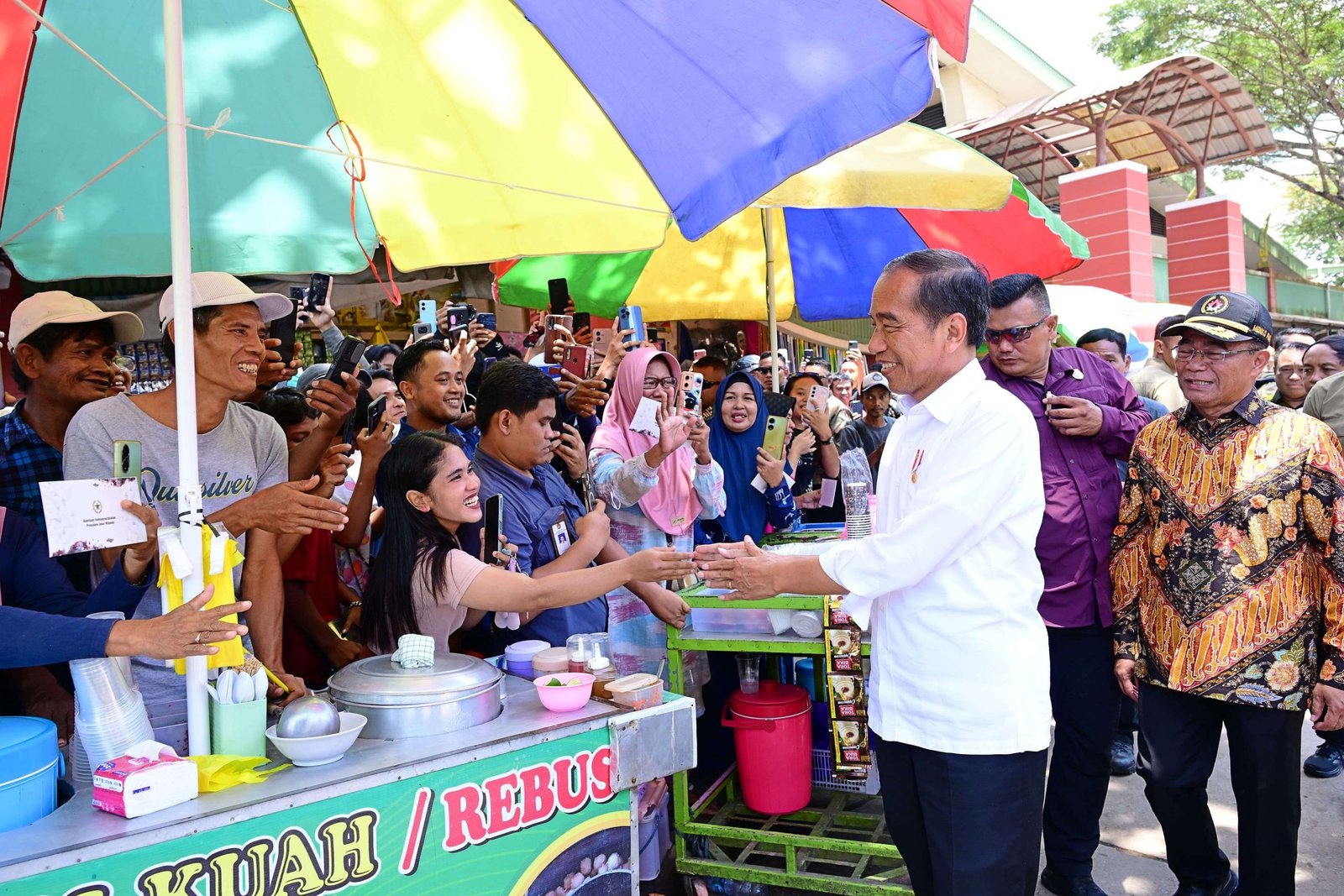 Presiden Jokowi Pastikan Harga Bahan Pokok di Berau Stabil, Peluang UMKM untuk Suplai IKN
