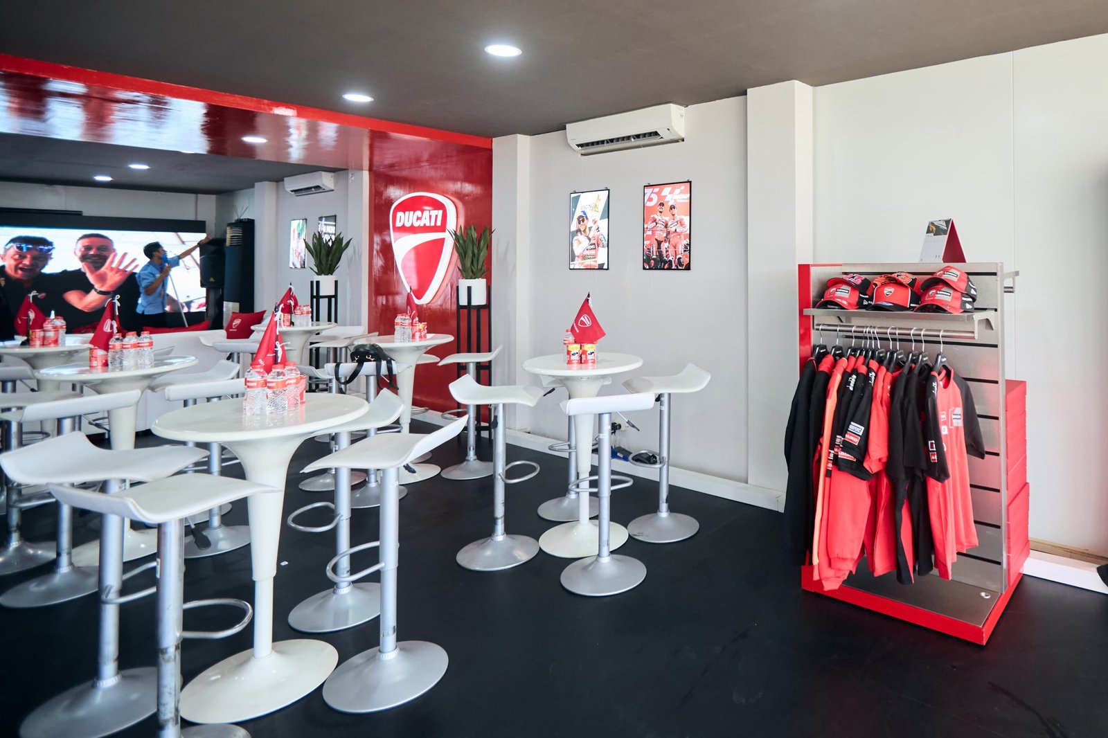 Sensasi Nonton MotoGP Mandalika Dari VIP Royal Box Ducati