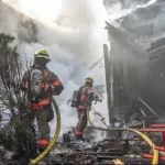 Pesawat Cessna Jatuh di Fairview, Oregon: Tiga Orang Tewas dan Kebakaran Hebat Melanda