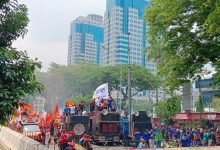 Ribuan Buruh Gelar Aksi di Jakarta Tuntut Pencabutan Pasal Merugikan dalam Omnibus Law