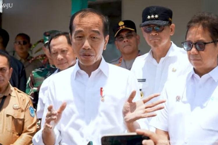 Indonesia Alami Deflasi 5 Bulan Berturut-turut, Jokowi: Menjaga Keseimbangan Ekonomi Tidak Mudah