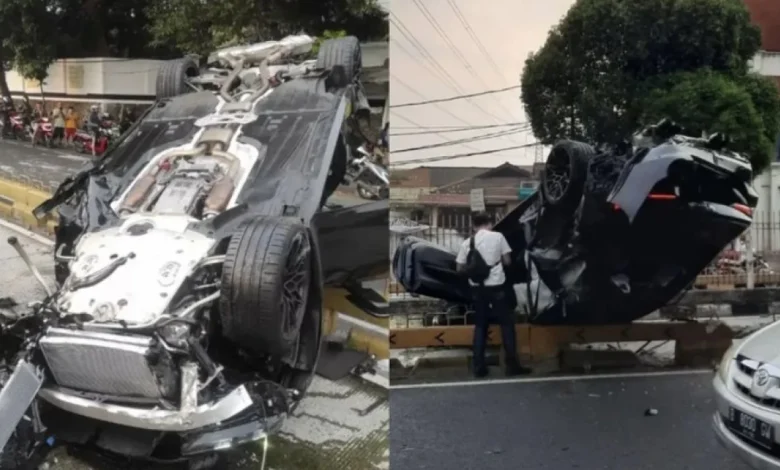 Kecelakaan Mobil BMW Terbalik di Jakarta Selatan: Pengemudi Diduga Kurang Konsentrasi