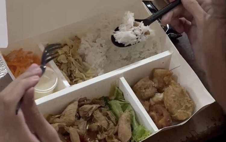 Gibran Rakabuming Raka Tinjau Program Makan Bergizi Gratis di SMAN 70 Jakarta