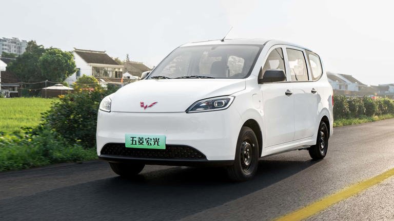 Minivan Listrik Wuling Hong Guang EV: Harga Terjangkau 150 Jutaan dengan Jangkauan 300 Km