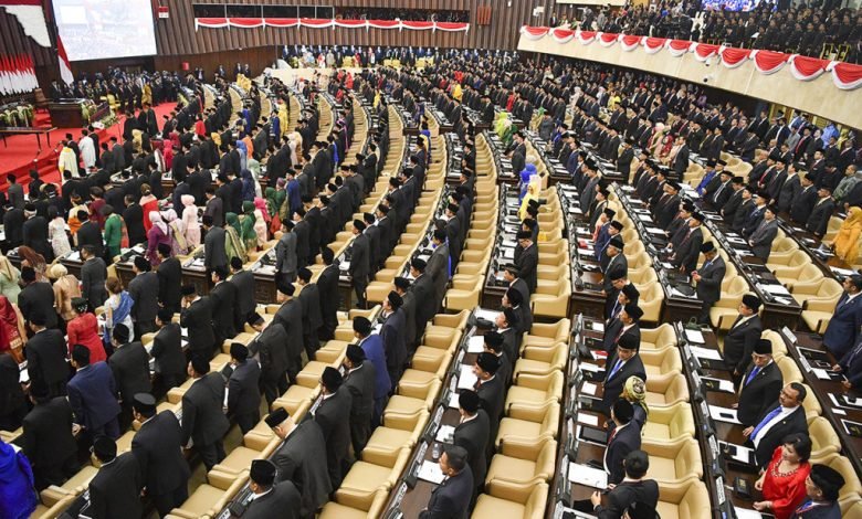 Suami-Istri hingga Ayah-Anak yang Dilantik Sebagai Anggota DPR 2024-2029, Indikasi Dinasti Politik
