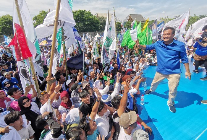 Kampanye Akbar Luthfi-Yasin di Solo: Ahmad Luthfi Siap Wujudkan Jawa Tengah Maju Berkelanjutan