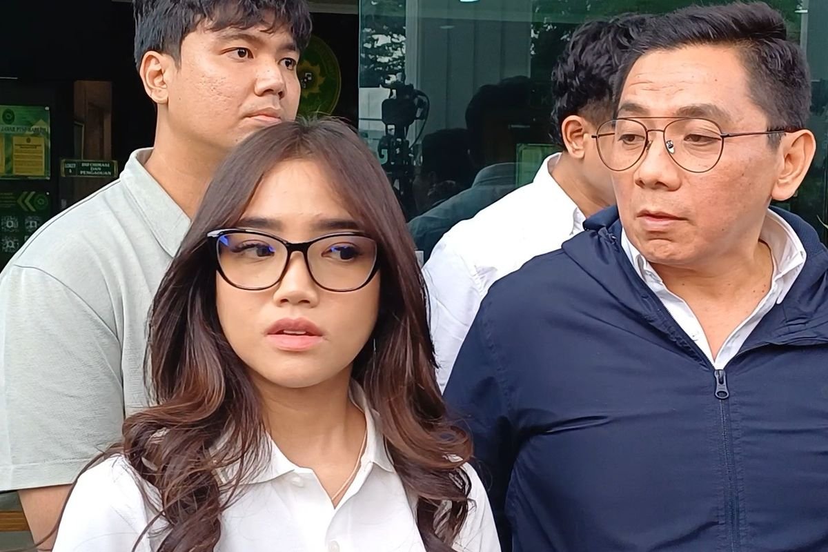 Fujianti Utami Puas Batara Ageng Dijatuhi Vonis 2,5 Tahun Penjara atas Kasus Penggelapan Rp 1,3 Miliar