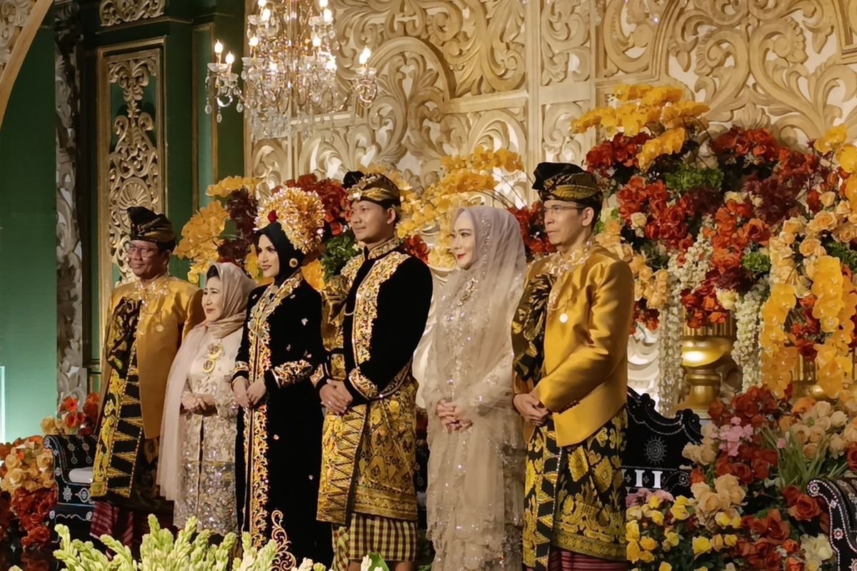 Pernikahan Zahwa Nadhira dan Royhan Akbar: Momen Khidmat di Masjid Hubbul Wathan Mataram