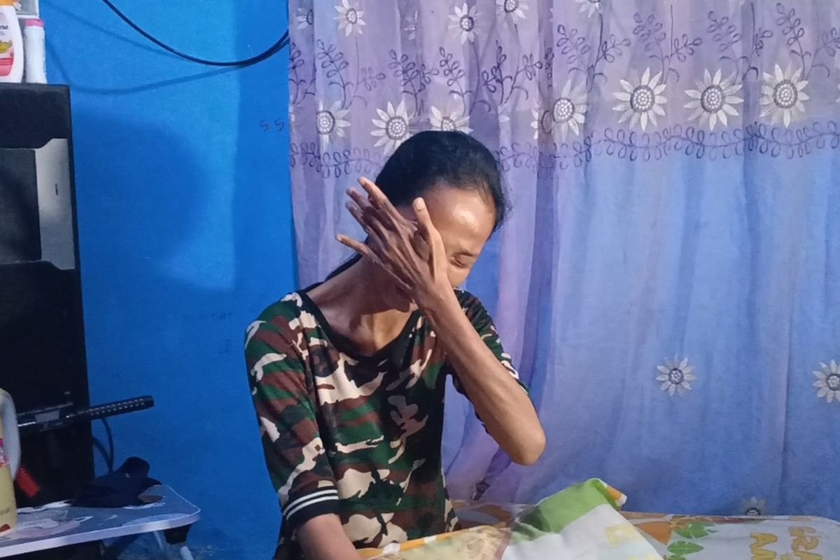 Siswa SD di Medan Dipaksa Duduk di Lantai Karena Belum Bayar SPP