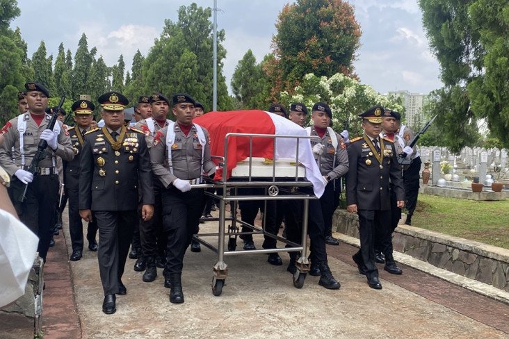 Komjen Pol (Purn) Syafruddin, Eks Menteri PANRB, Wafat di Usia 63 Tahun