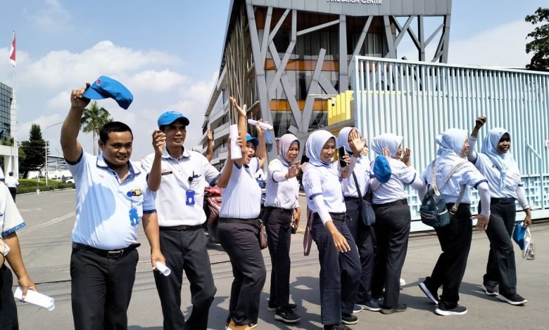 Gelombang PHK Besar-Besaran di PT Sritex: Pemerintah Pastikan Hak Karyawan Terpenuhi