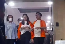 Nikita Mirzani dan Asisten Ditahan Polda Metro Jaya atas Dugaan Pemerasan dan Pengancaman