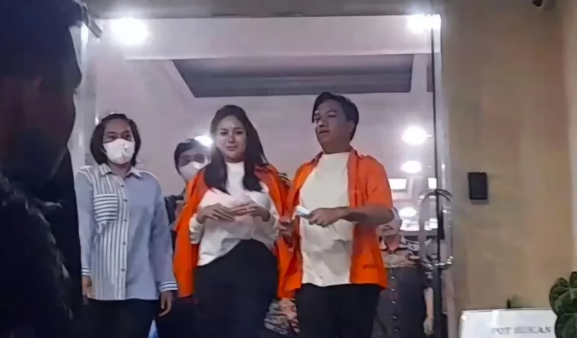 Nikita Mirzani dan Asisten Ditahan Polda Metro Jaya atas Dugaan Pemerasan dan Pengancaman