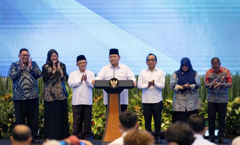 Presiden Prabowo Subianto Resmikan Kebijakan Baru: Tunjangan Guru ASN Langsung ke Rekening